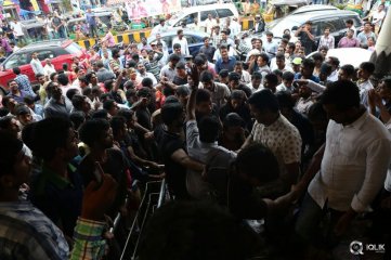Tanu Vachenanta Movie Team At South India Shopping Mall Vijayawada